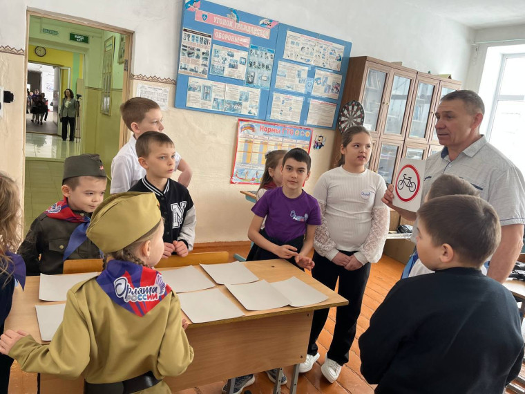 Слет Орлята.